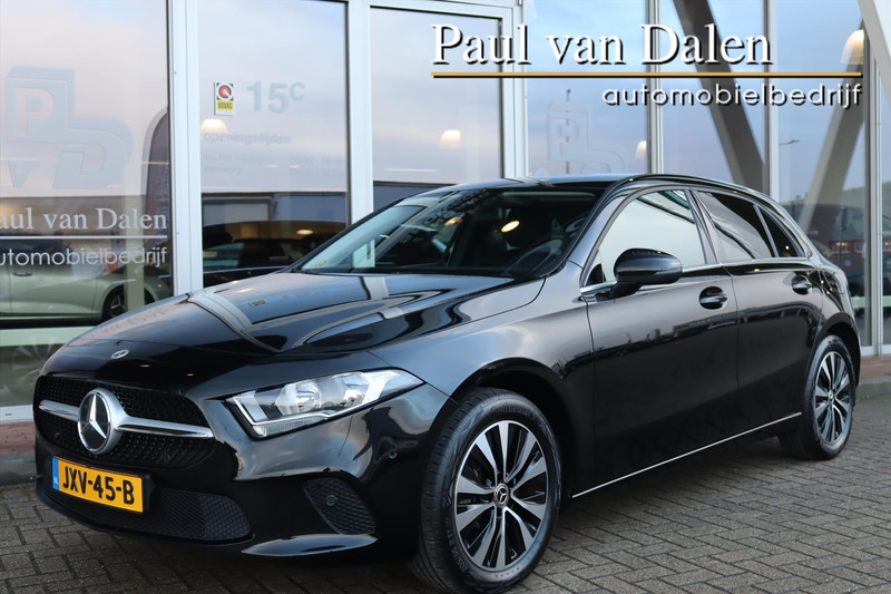 Mercedes-Benz A-Klasse A250e 218PK AUTOMAAT PREMIUM Navi | Camera | Cruise | Clima | Stoelverw. | Pdc | 17 Inch Lm |