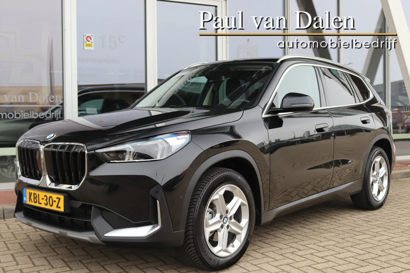 BMW X1 (u11) 18i SDRIVE AUTOMAAT PREMIUM Navi | Camera | Keyless | Virtual Cockp. | Cruise | Led | 18 Inch Lm |
