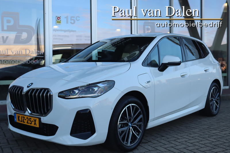BMW 2 Serie Active Tourer (u06) 225e XDRIVE 245PK AUTOMAAT M-SPORT SHADOW LINE Navi | Leer | Widescreen | Led | Dab | Keyless | 18 Inch Lm |