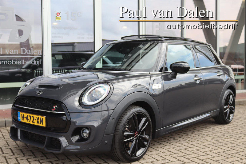 Mini Cooper S 2.0 192PK AUTOMAAT JCW HAMMERSMITH Panodak | Yours Leder | H&K Audio | Camera | Led | 17 Inch Spoke Black | NL Auto | Carplay/An