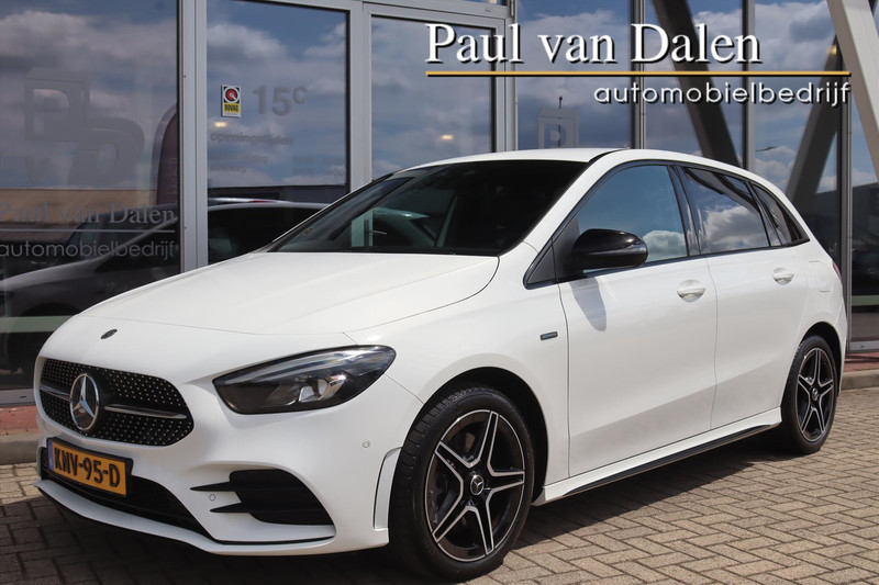Mercedes-Benz B-Klasse B250e 218PK AUTOMAAT AMG NIGHT Navi | Sfeerverl. | Stoelverw. | Widescreen | Clima | Cruise | 18 Inch Lm |