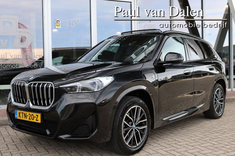 BMW X1 (u11) XDRIVE25e 245PK M-SPORT SHADOW LINE Panodak | Navi | Sfeerverl.| Comfort Acces | Camera | Dab | Live Cockpit | Adapt.Led |