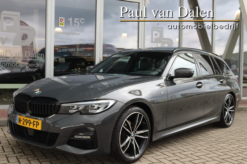BMW 3 Serie Touring (g21) 320i 184PK M-SPORT SHADOW LINE Panodak | Trekhaak | Navi | Adapt.Cruise | Harman Kardon | Head Up | 19 Inch Lm | L