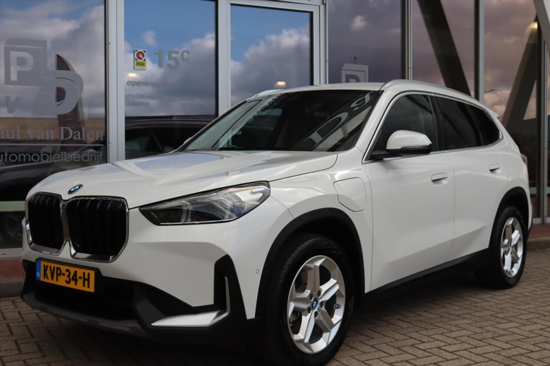 BMW X1 (u11) XDRIVE25e 245PK PHEV EXECUTIVE Navi | SOH 96% | Camera | Cruise | Clima | 18 Inch Lm | Elekt. achterklep | Widescreen | Da